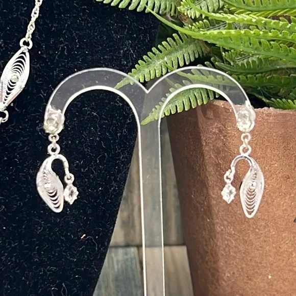 ⭐️Vintage AmLee Sterling Silver rhinestone filigree necklace & earrings set